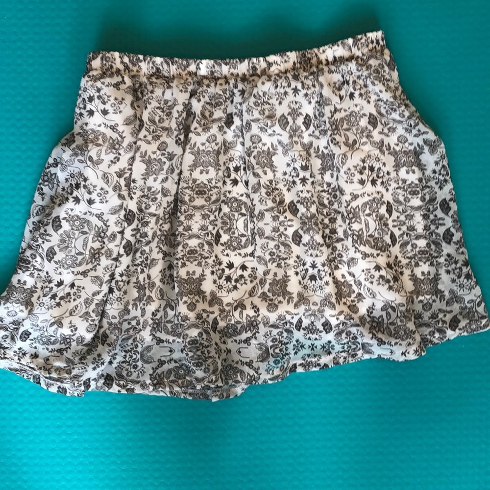 ⭐️SOLD⭐️ANINE BING floral patterned skirt